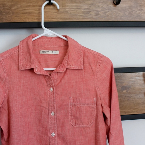 Old Navy Coral Chambray Button Down Blouse XS - Picture 3 of 4